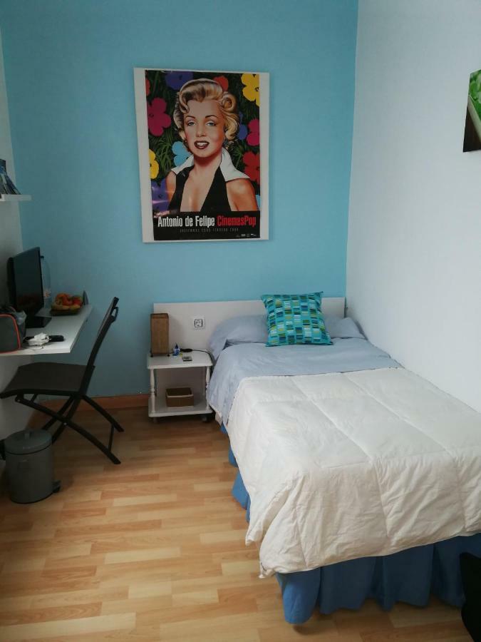 Habitacion Junto Torres Serranos Valensiya Oda fotoğraf